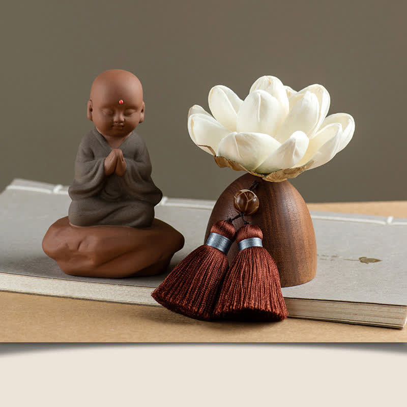 Statue Bouddha en Bois de Pêcher Noir 5,4 cm | Décoration Zen Fleur