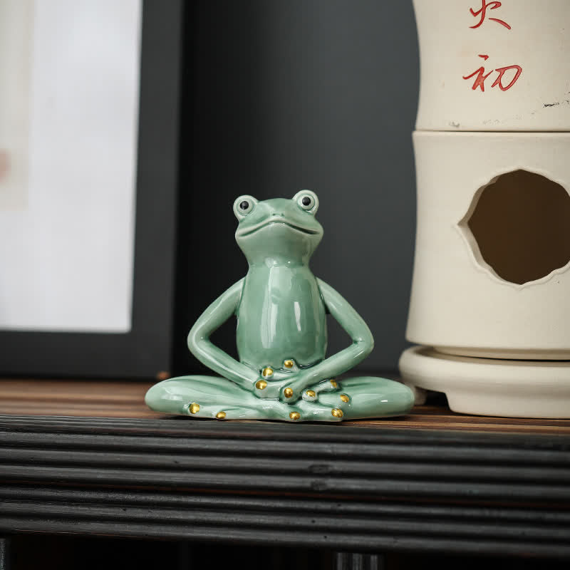 Statue décorative en céramique représentant une grenouille zen en méditation
