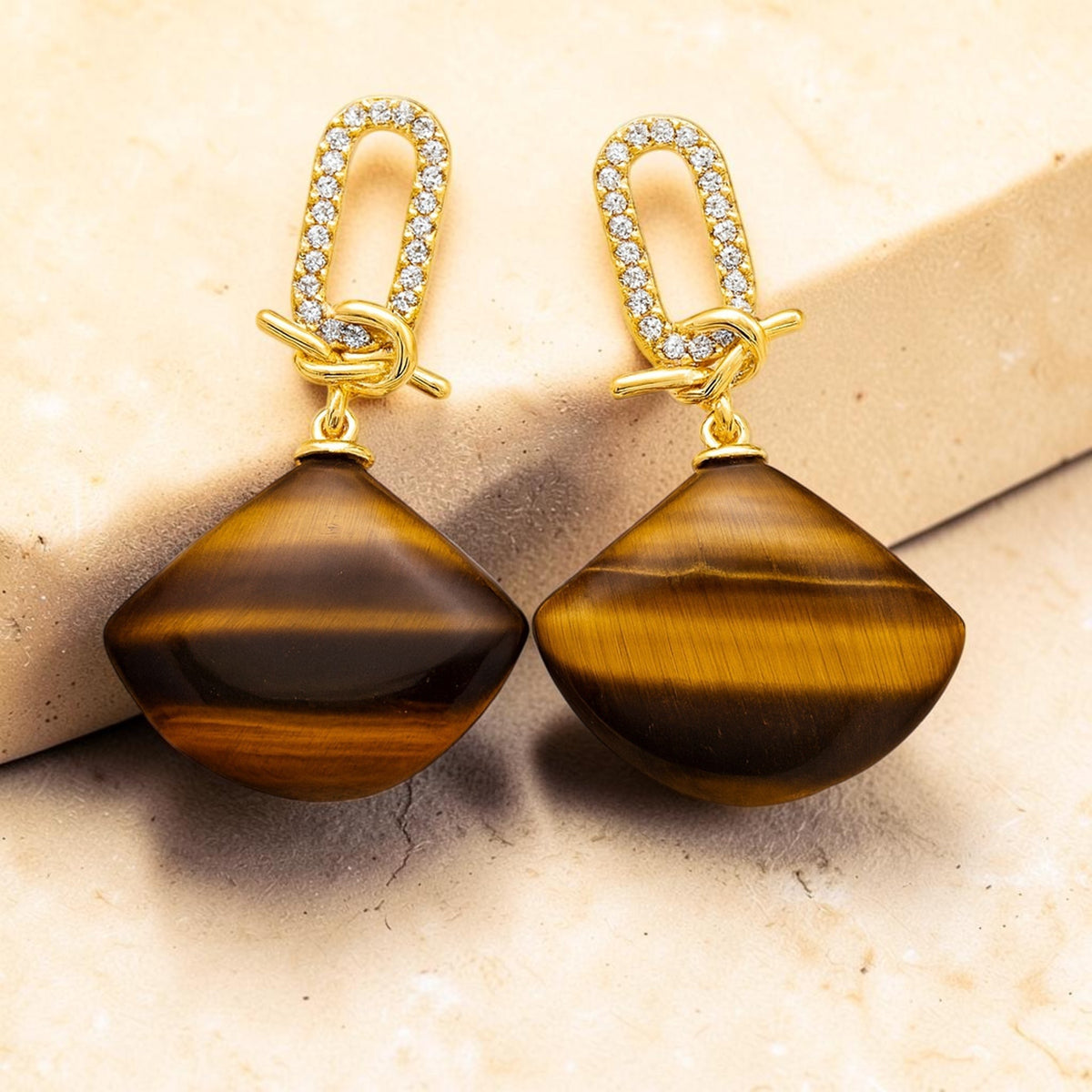 Boucles d'Oreilles Pendantes Demi-Lune Équilibre Intérieur en Pierre Naturelle