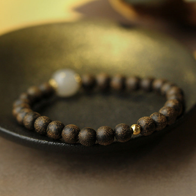 Bracelet Force & Calme en Jade Naturel et Bois d’Agar | Équilibre & Sérénité