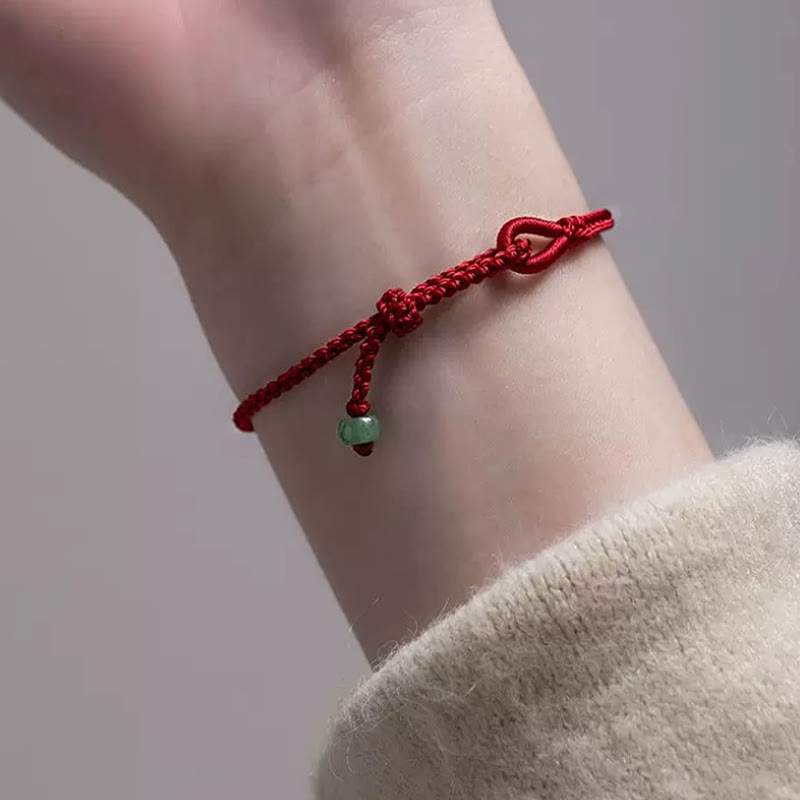 Bracelet Connexion en Jade Naturel 6 mm & Fil Rouge Ajustable