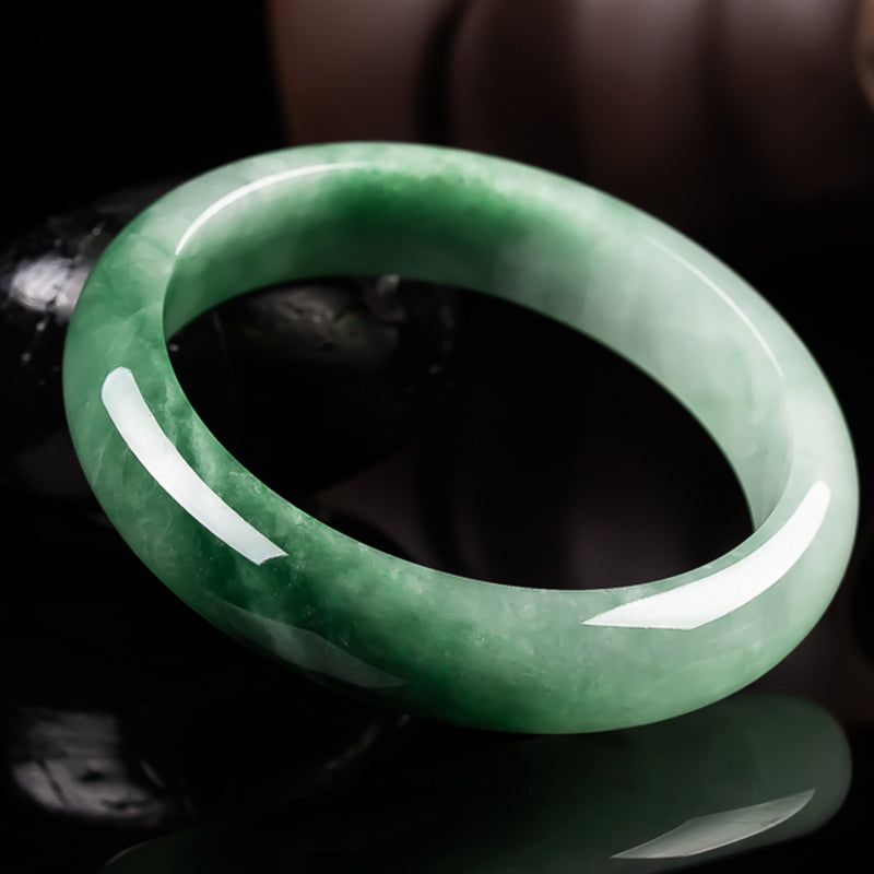 Pendentif Jade Vert Renard à Neuf Queues