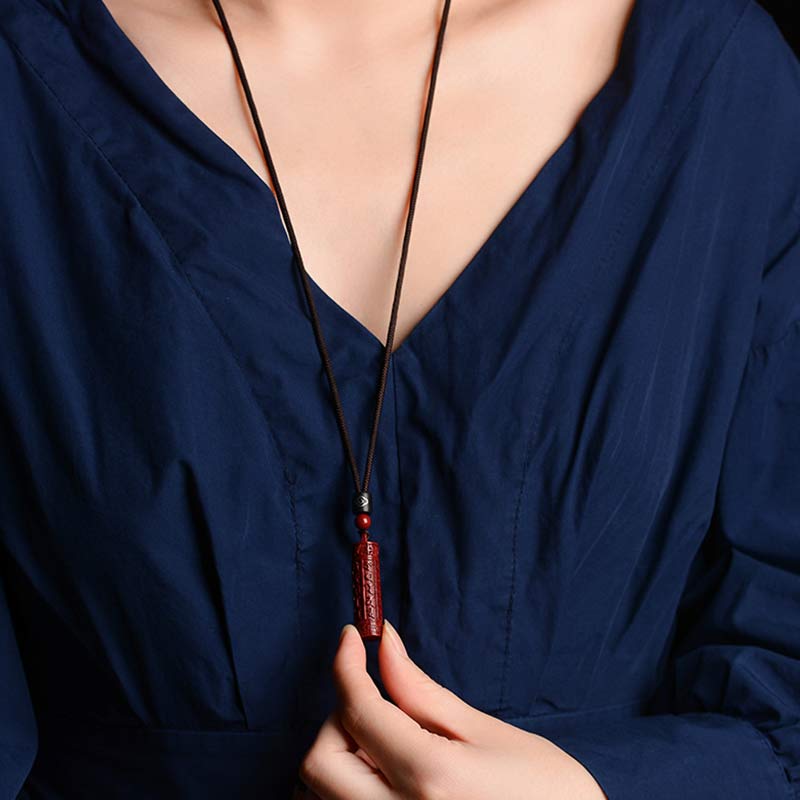 Collier Traditionnel en Cinabre et Santal Rouge (50 cm)
