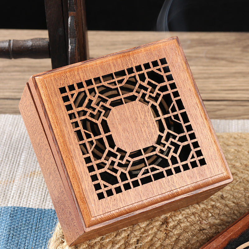 Brûleur d’Encens en Bois de Santal à Double Couche – Motif Ajouré (9,5 cm)