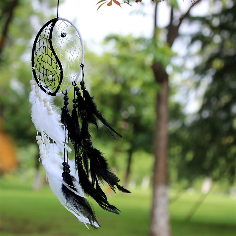 Attrape-rêves Yin Yang Filet circulaire avec plumes Décoration d'équilibre
