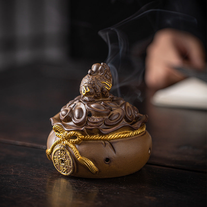 Brûleur d’Encens Sac de Fortune & Crapaud Doré – Symbole de Prospérité