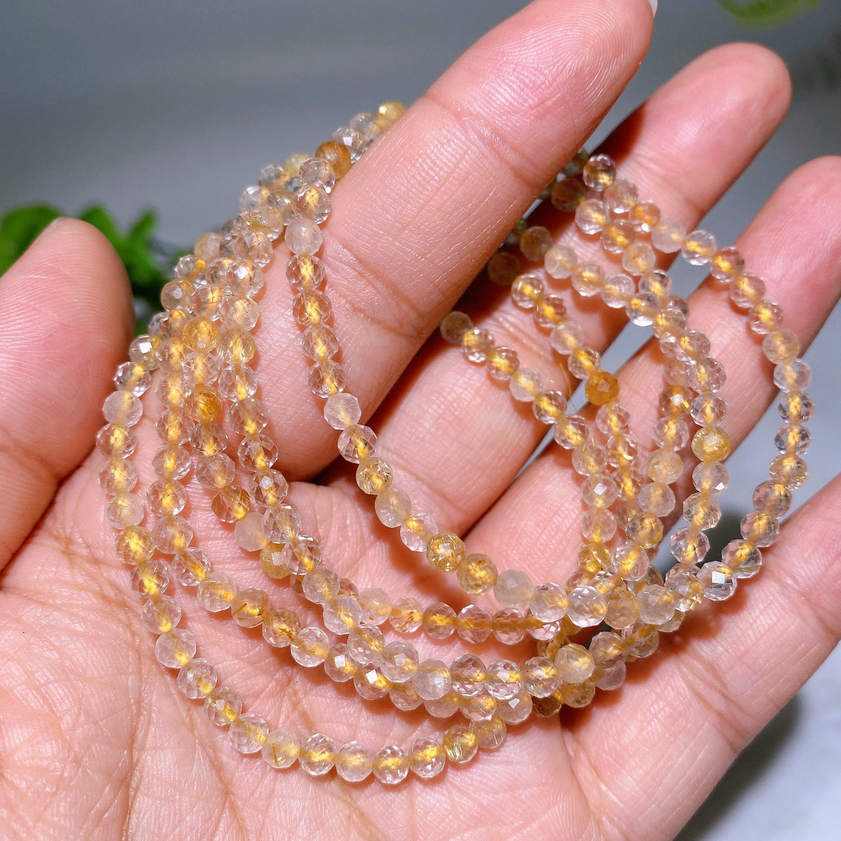 Bracelet Élégant en Quartz Rose Facetté 4 mm