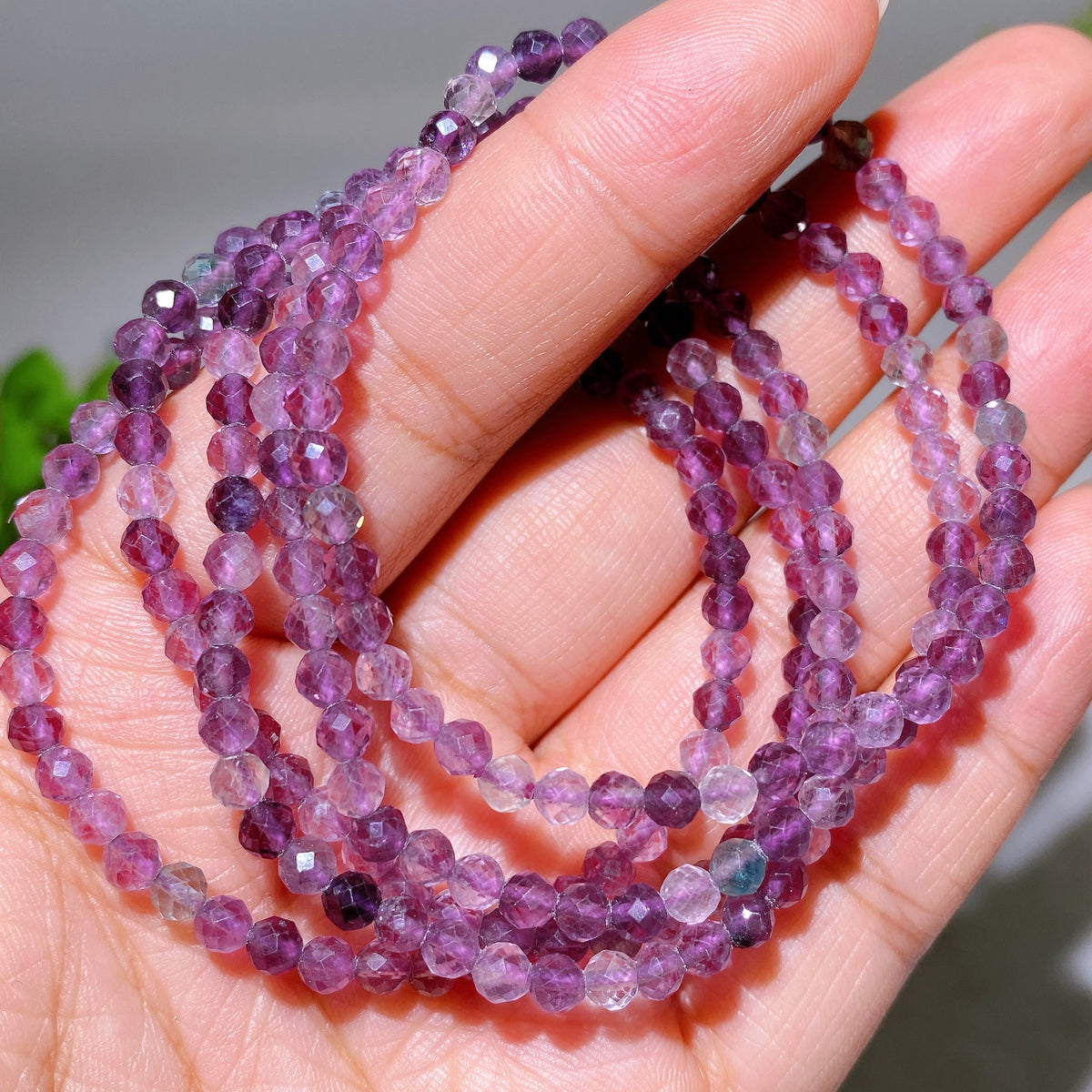 Bracelet Élégant en Quartz Rose Facetté 4 mm