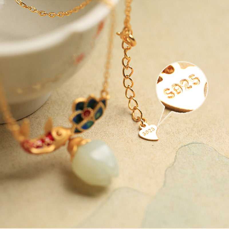 Pendentif Carpe Koï & Lotus en Jade Blanc Naturel