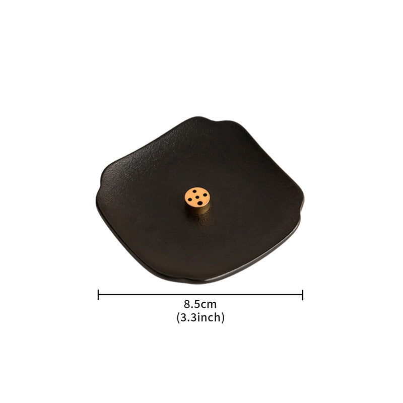 Porte-Encens en Porcelaine Noire – Feuille Élégante & Laiton (8,5 cm)
