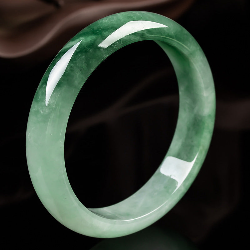 Pendentif Jade Vert Renard à Neuf Queues