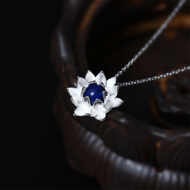 Collier Lotus Argent 925 & Lazurite – Clarté & Sérénité