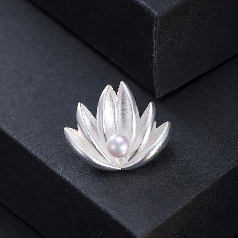 Broche Lotus & Perle Argent 925 – Renaissance & Élégance