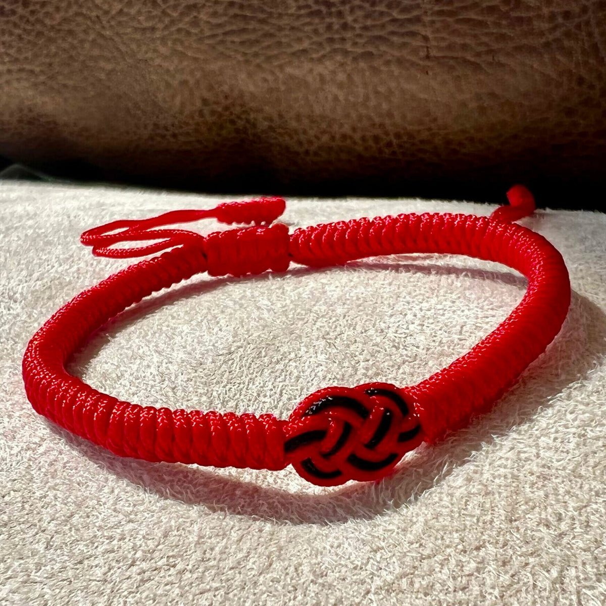 Bracelet Fil Rouge – Protection et Chance