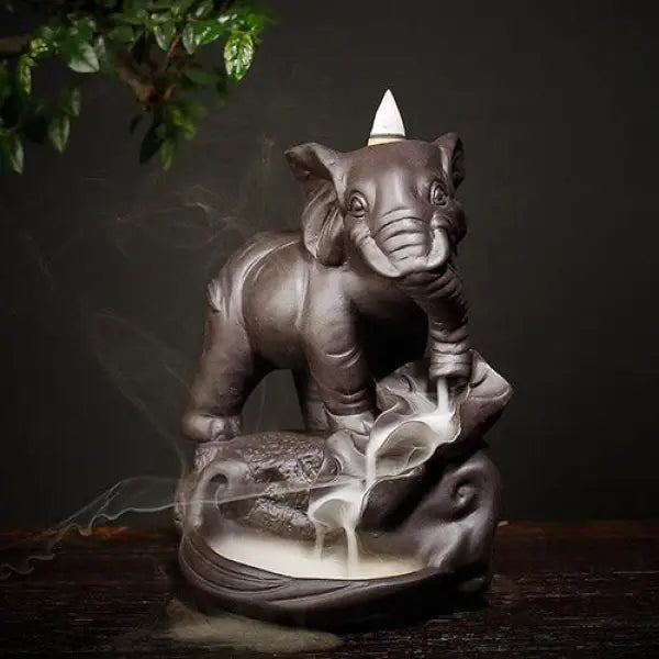 Brûle-Encens Cascade Éléphant en Céramique 4 Une présence décorative douce pour une atmosphère apaisante A