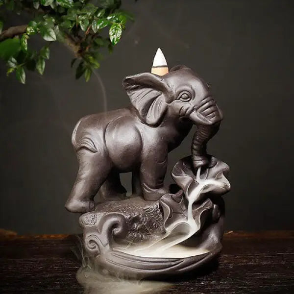 Brûle-Encens Cascade Éléphant en Céramique 4 Une présence décorative douce pour une atmosphère apaisante A