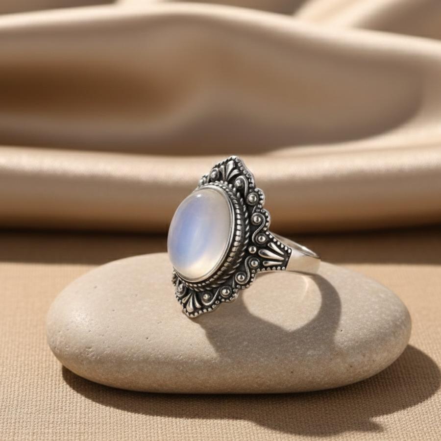 Bague Présage en Pierre de Lune Naturelle & Métal Finition Argent