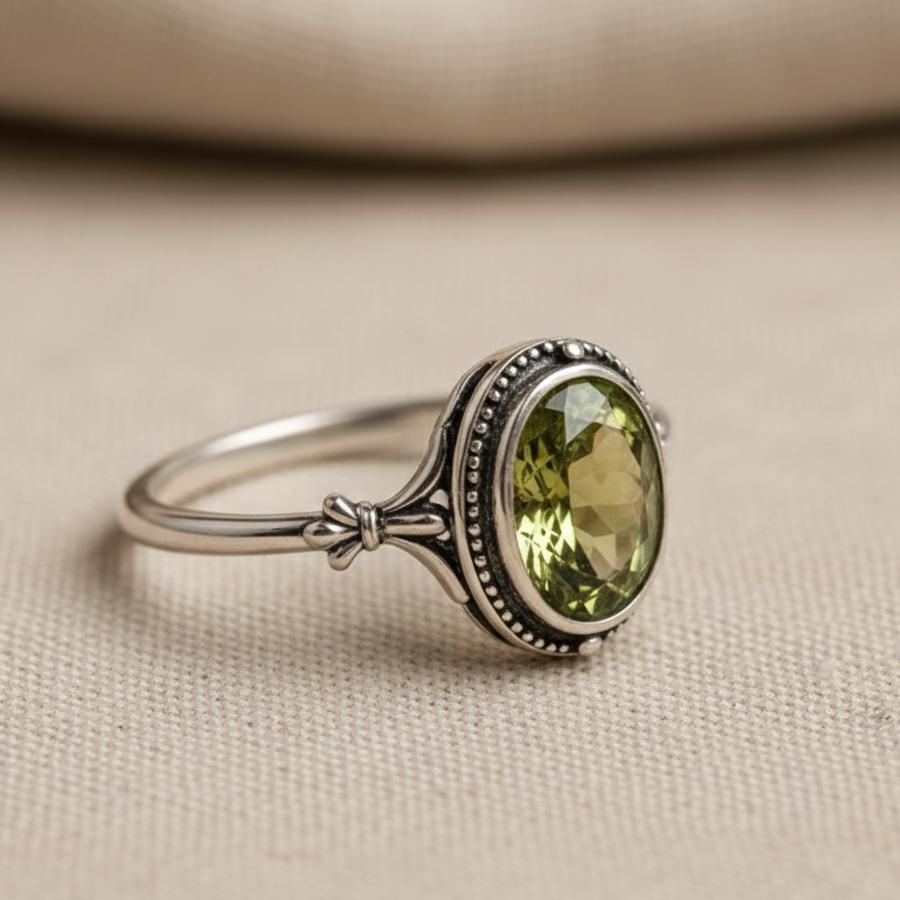 Bague Clarté d’Esprit en Péridot Naturel & Argent Sterling 925