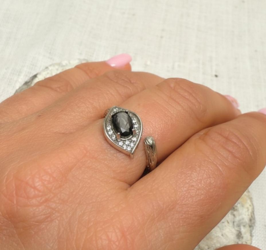 Bague Dhairya en Obsidienne Dorée & Argent Sterling 925 Ajustable