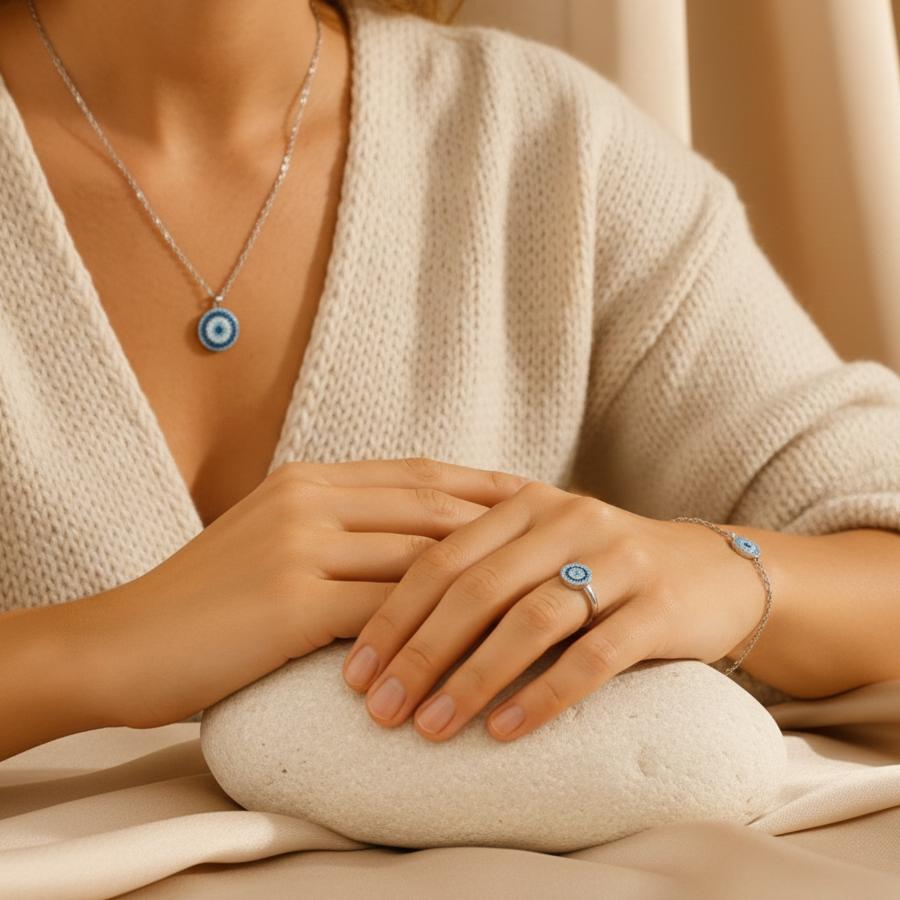 Parure Symbolique Œil Bleu “Nazar” – Élégance & Intention