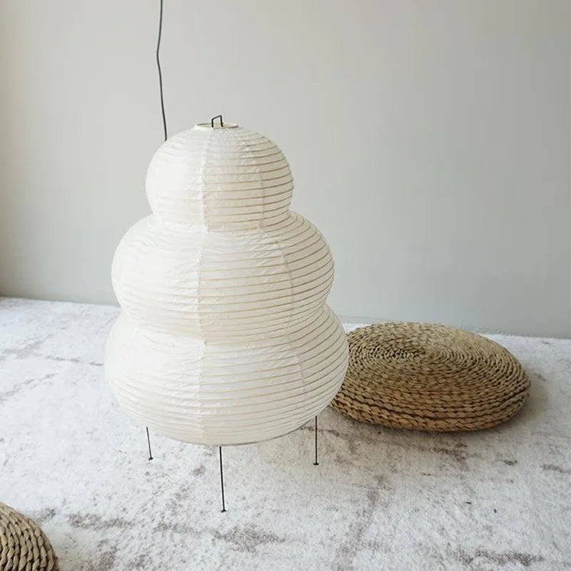 Lampe de Chambre Japonaise en Papier de Riz, Métal & Tissu – Lumière Zen Apaisante