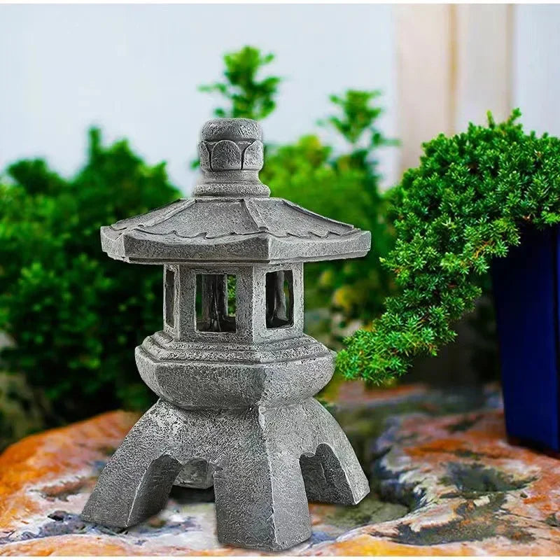 Lanterne Japonaise Solaire en Bronze | Statue Zen Lumineuse pour Jardin & Terrasse