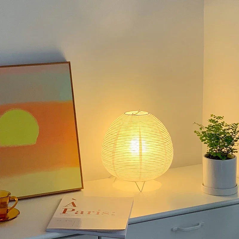 Lampe Japonaise en Papier & Fer, Lumière Douce et Ambiance Zen