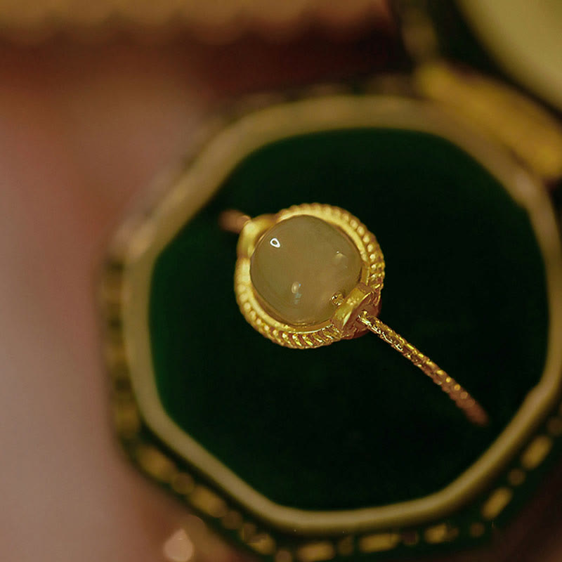 Bague Chance & Prospérité en Jade Naturel – Cuivre Plaqué Or 14 Carats – Ajustable