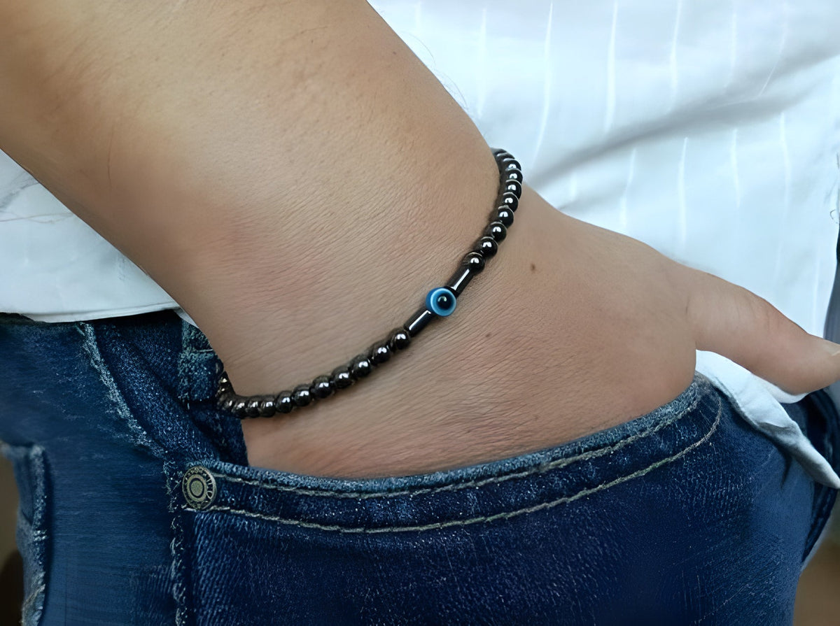 Bracelet en Onyx Noir & Symbole du Mauvais Œil (Perles 4 mm)