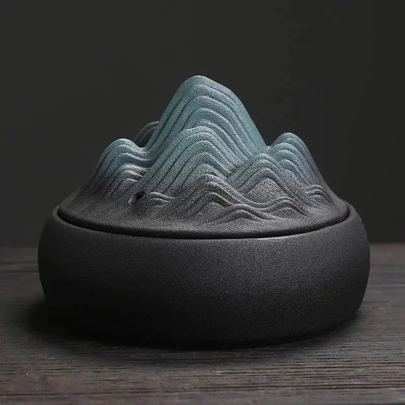 Brûleur d’Encens Montagne en Céramique, Élégance & Quiétude