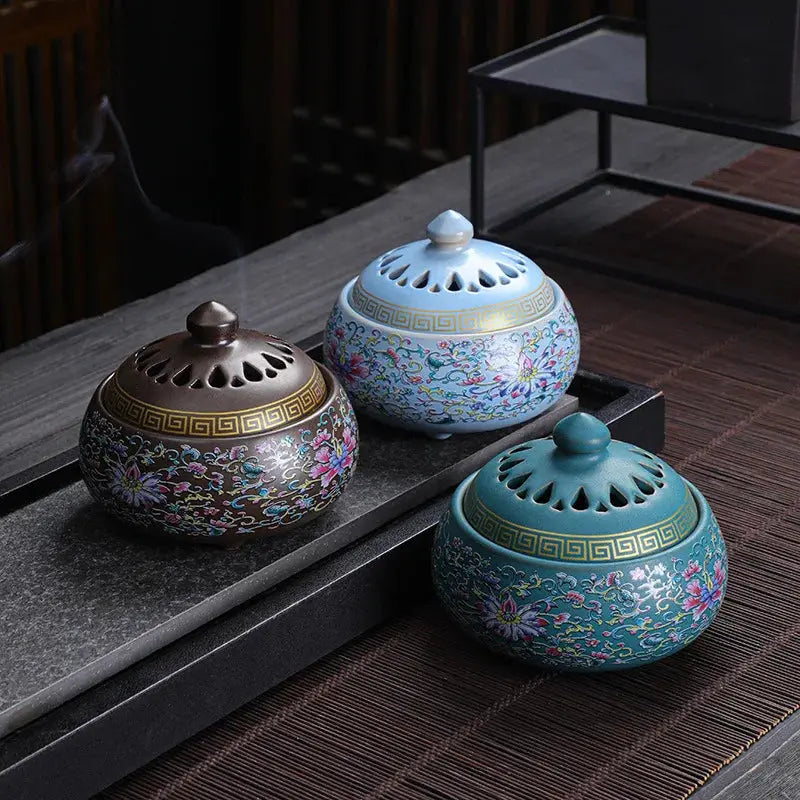 Brûleur d’Encens en Céramique Antique, Héritage & Sérénité