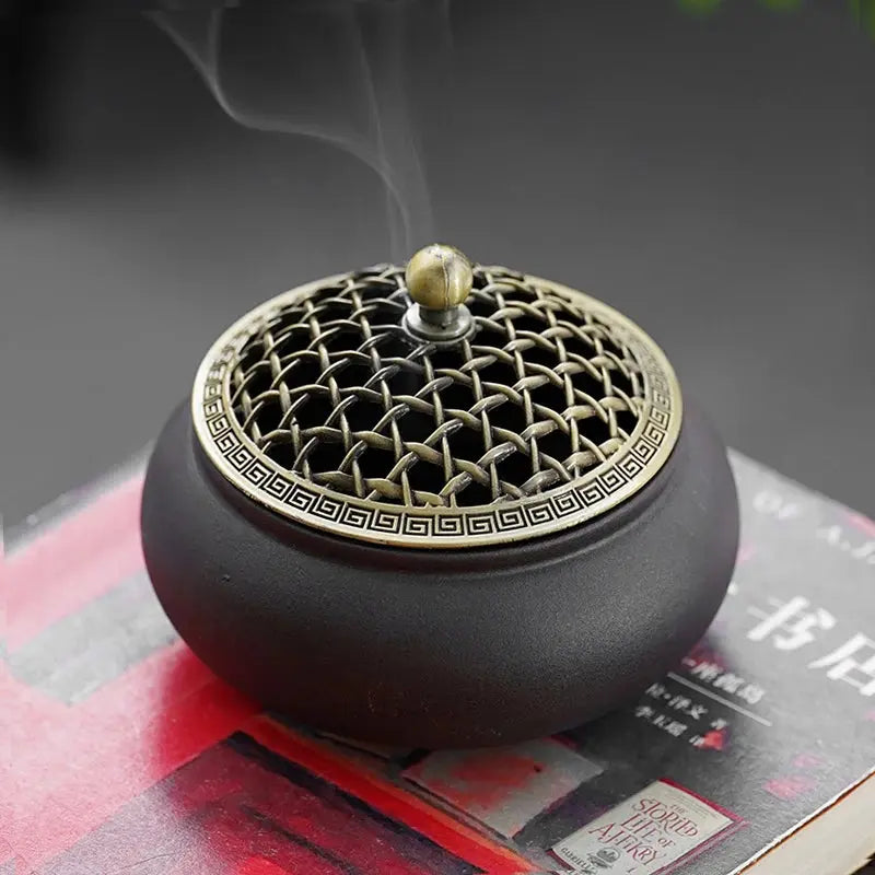 Brûleur d’Encens en Céramique Zen, Sérénité & Élégance