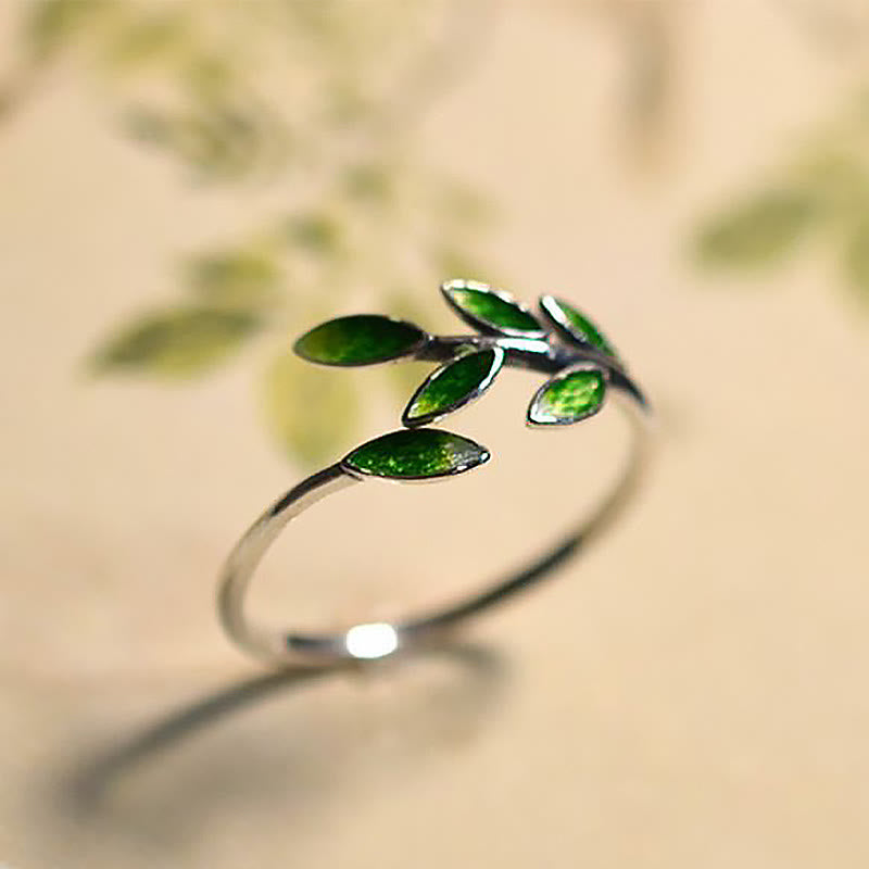 Bague Ajustable en Cuivre Motif Feuilles de Prospérité 4 Un bijou symbolique inspiré de la croissance na