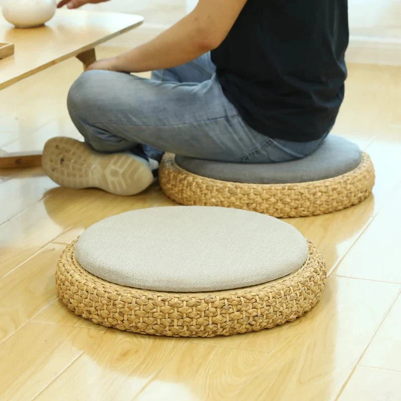 Coussin “TatamiSerenity” en Paille Naturelle – Assise Sol & Méditation Zen