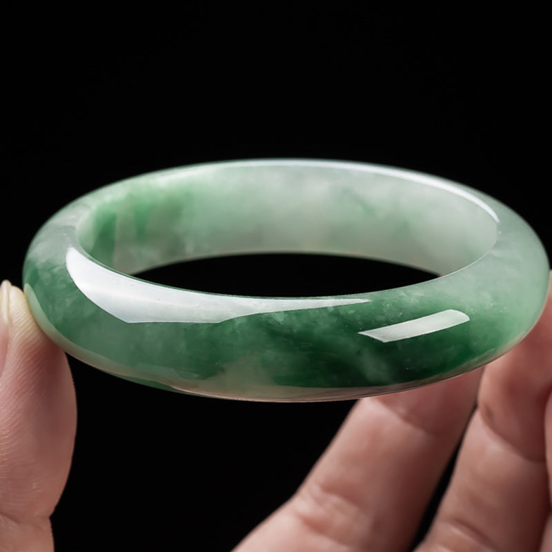 Pendentif Jade Vert Renard à Neuf Queues