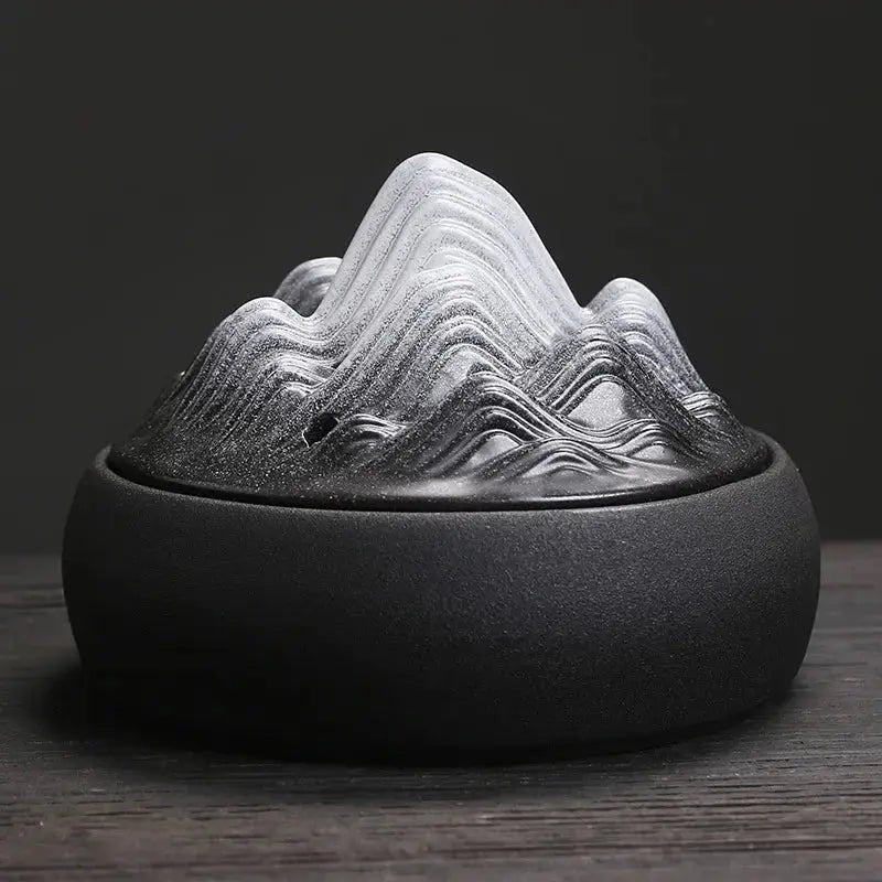 Brûleur d’Encens Montagne en Céramique, Élégance & Quiétude