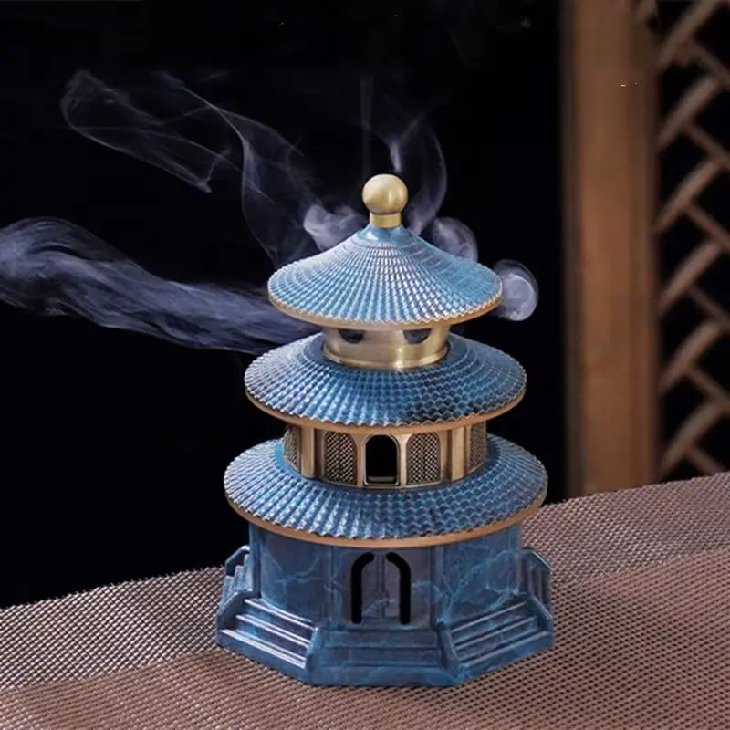 Brûleur d’Encens en Laiton Pagode Antique, Aura Sacrée & Intemporelle