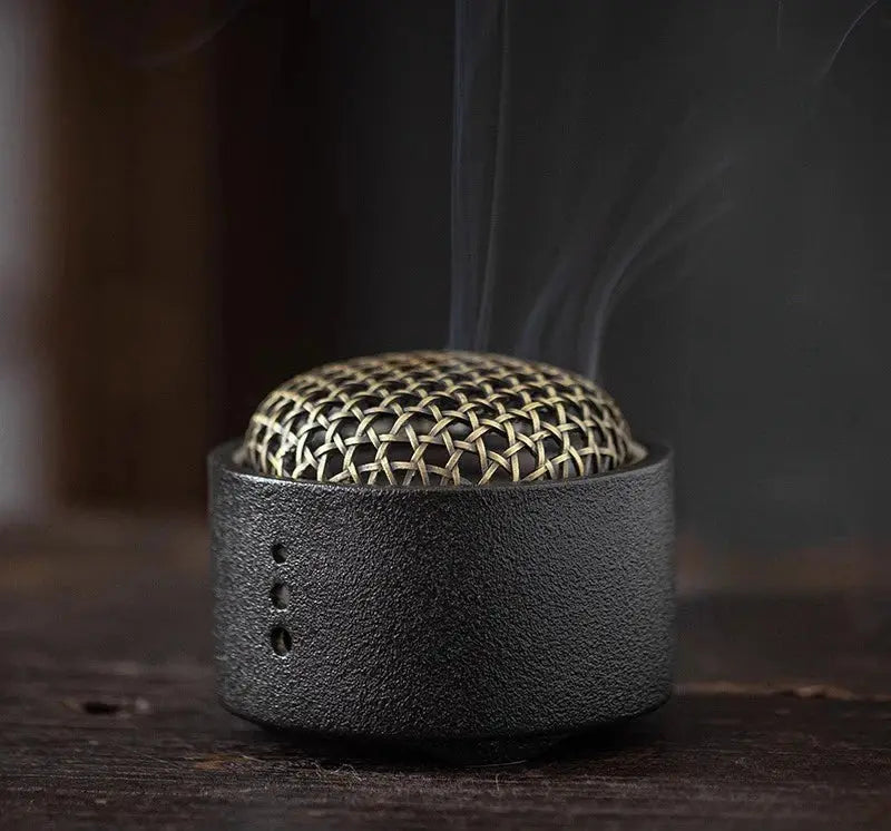 Brûleur d’Encens Moderne en Céramique pour Ambiance Zen Intérieure