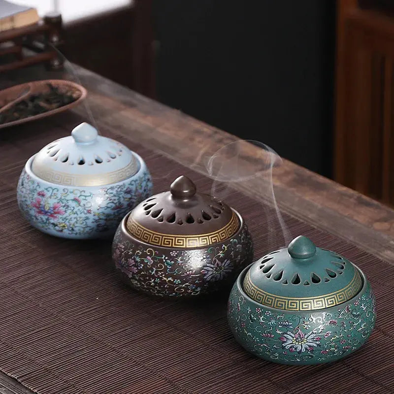 Brûleur d’Encens en Céramique Antique, Héritage & Sérénité