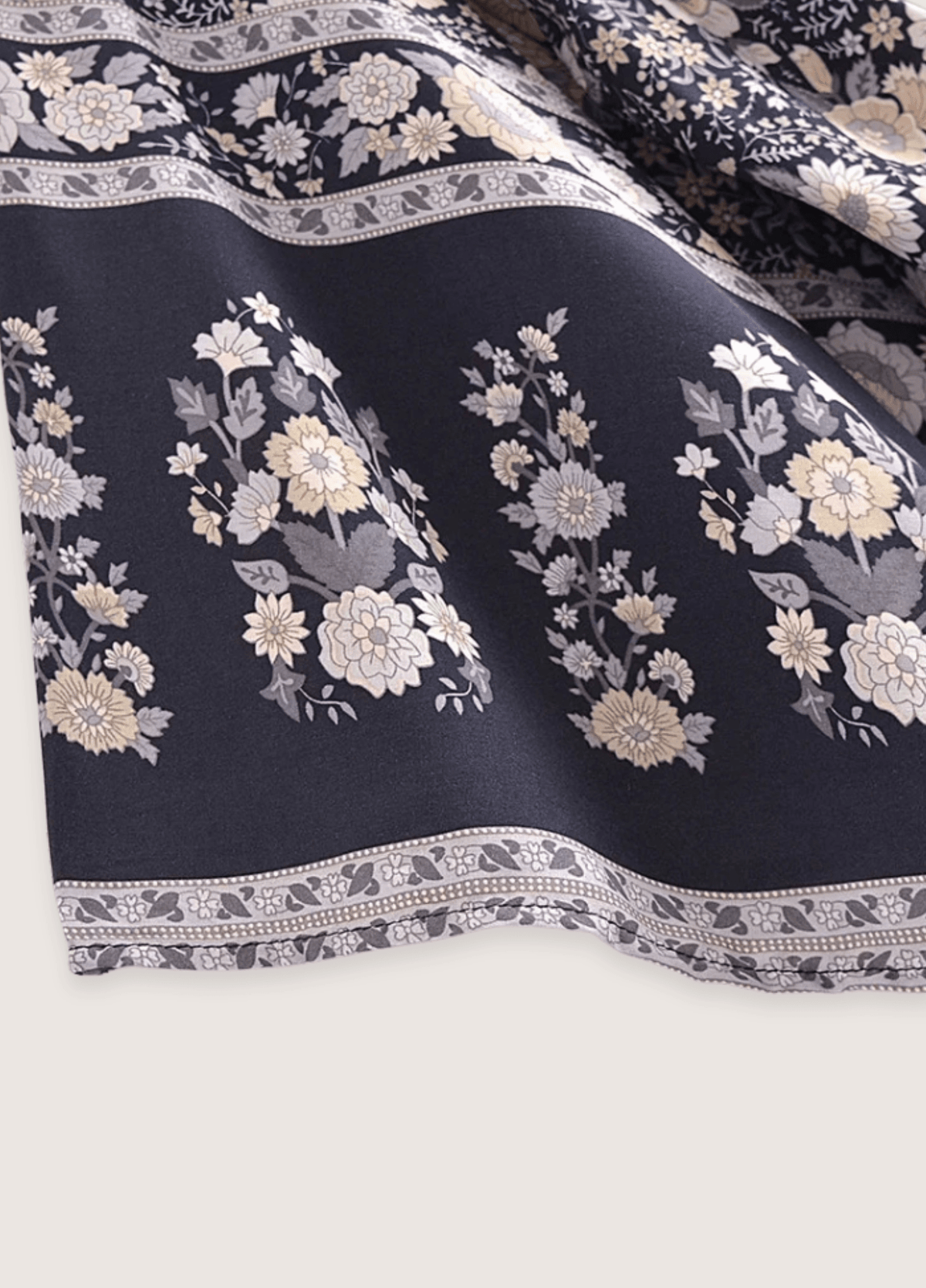 Kimono court femme floral gris