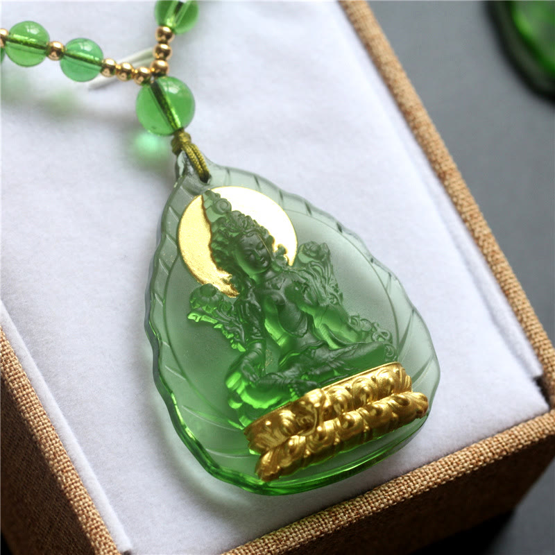 Pendentif Tara Verte en Cristal Liuli – Amulette de Protection Spirituelle (46 mm)