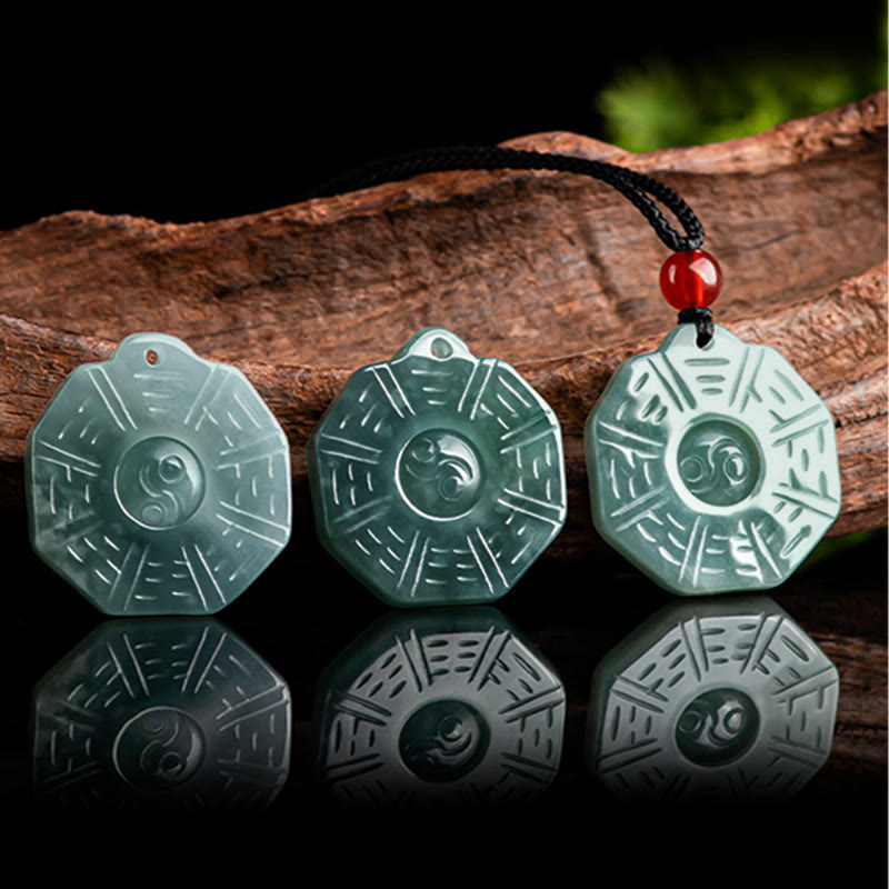 Collier Feng Shui Bagua Yin Yang en Jade Naturel