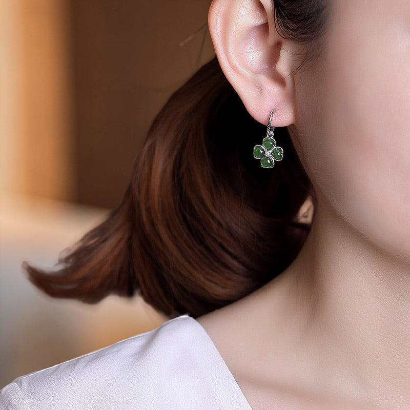 Boucles d'Oreilles Trèfle en Jade – Pure Chance, Argent Plaqué Or