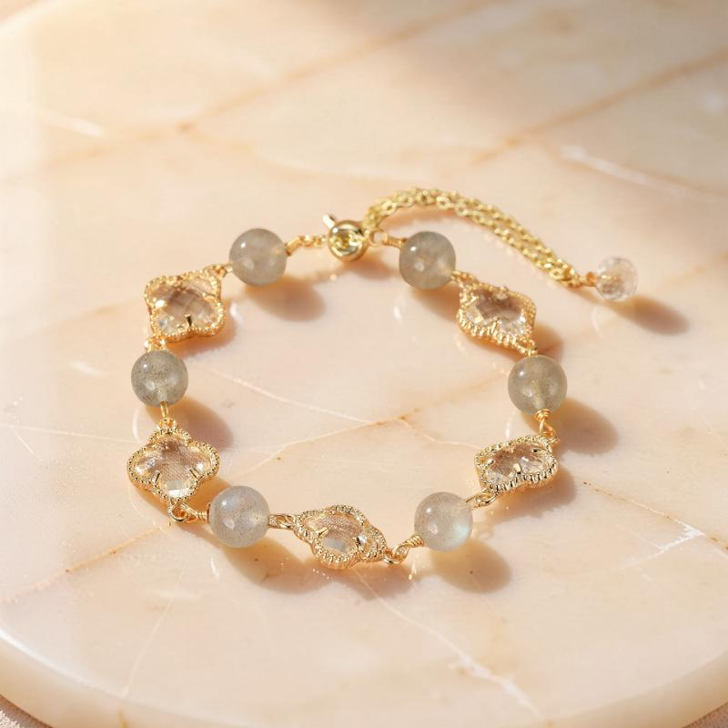 Bracelet Labradorite et Cristal de Roche – Trèfle Porte-Bonheur