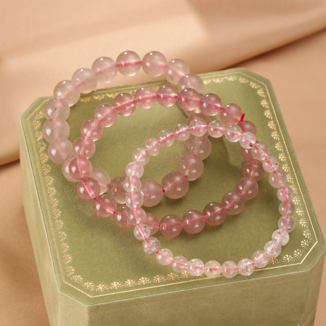 Bracelet Quartz Fraise – Tendresse Vibrante