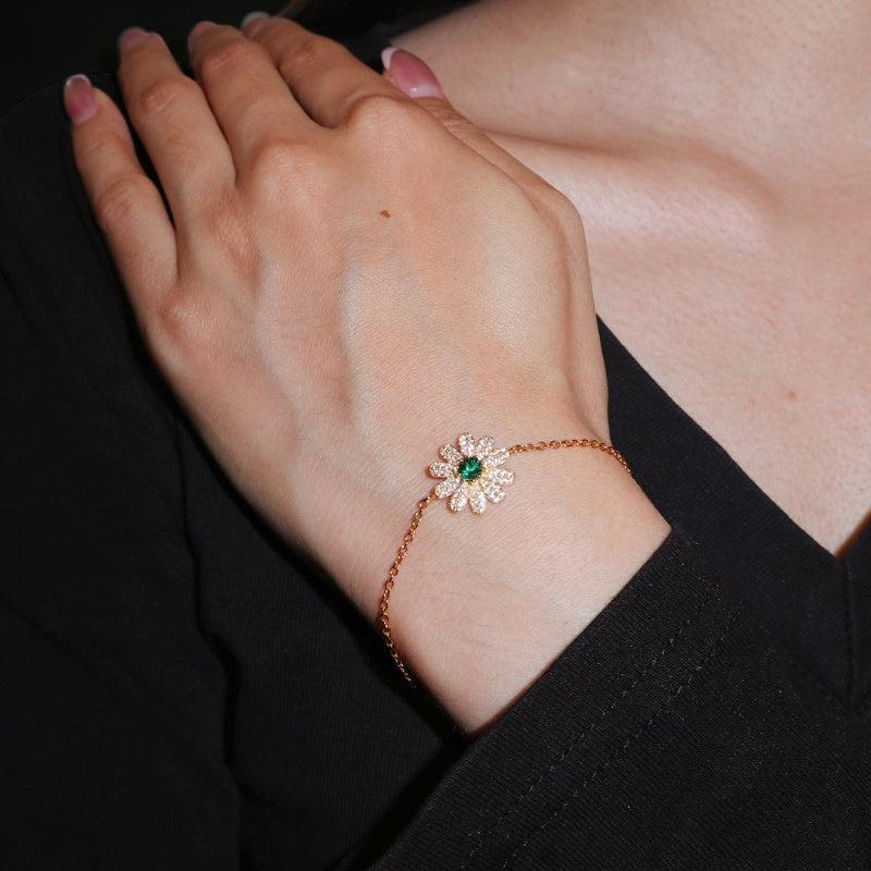 Bracelet Émeraude – Fleur Éclatante, Argent Plaqué Or 18K