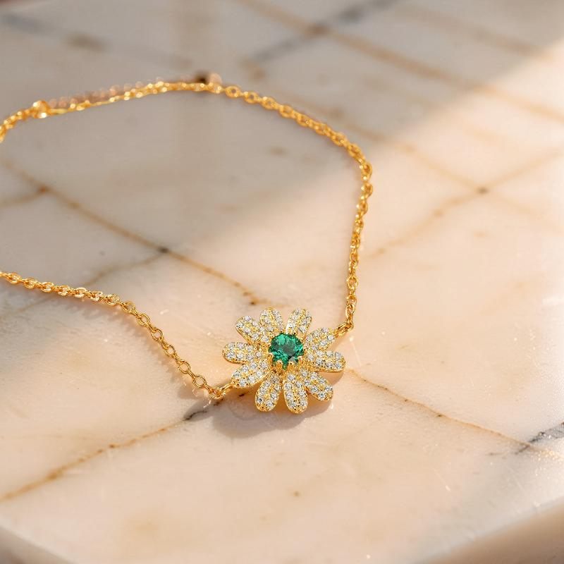 Bracelet Émeraude – Fleur Éclatante, Argent Plaqué Or 18K