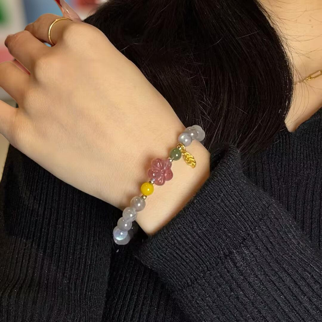 Bracelet Labradorite et Quartz Fraise – Feuille Dorée