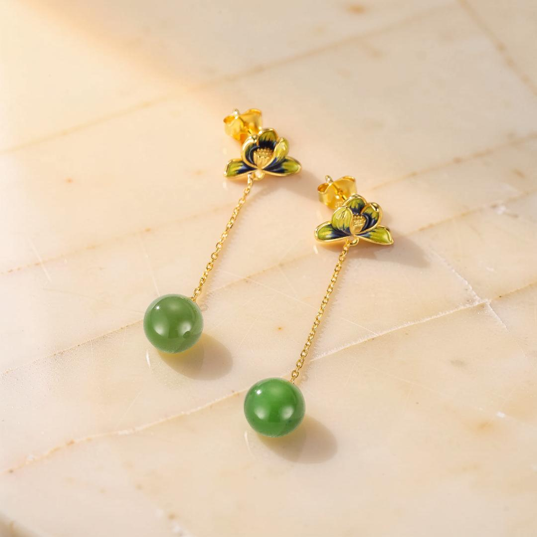 Boucles d'Oreille Jade - Beauté de Lotus, Argent Plaqué Or