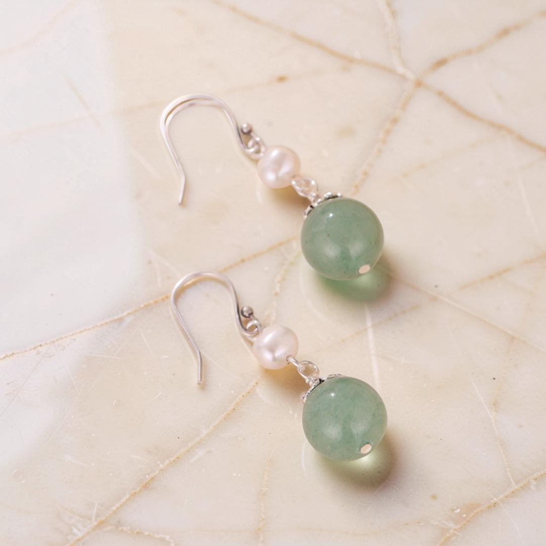 Boucles d'Oreilles Aventurine et Perle – Éclat Naturel, Argent